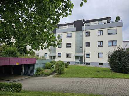Wohnung mit dreieinhalb Zimmern sowie Balkon und EBK in Schwaikheim
