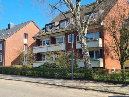Courtagefrei: Sanierte 2-Zimmer-Wohnung in Farmsen-Berne, Hamburg, Balkon, Garage, EBK
