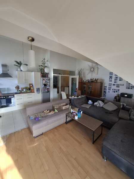                                                               Sch&ouml;ne 2,5 -Zimmer-Dachgeschosswohnung in Isen                                                       in Isen (Erding)