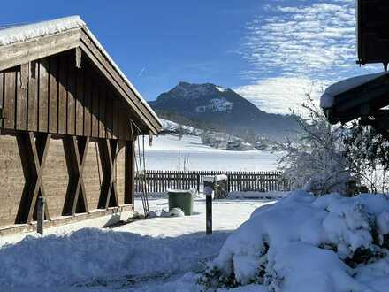 Gepflegtes, freistehendes Einfamilienhaus m. Einliegerwohnung in Fischbachau / Hundham mit Bergblick