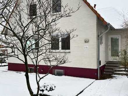 Attraktives 6-Zimmer-Einfamilienhaus mit EBK in Stockelsdorf