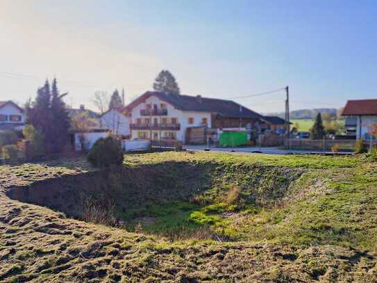 Traumhaftes Grundstück in Berg-Bachhausen – Baugenehmigung inklusive!