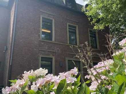 Arbeiten und/oder Wohnen! Stadthaus mit vielen Nutzungsmöglichkeiten - provisionsfrei-