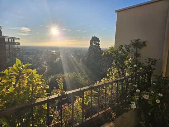 Über den Dächern von Bensberg! lichtdurchflutete Terrassenwohnung 123 m², 4 Zimmer, Garage, Stellpl.