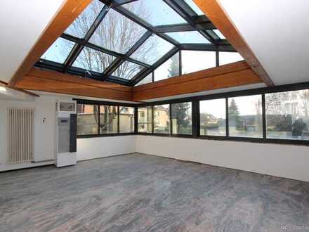Provisionsfrei: Erstbezug nach umfangreicher Modernisierung: Ca. 115 m² Bürofläche/ Ladenlokal