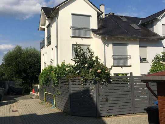 große Doppelhaushälfte/Villa in Traumlage mit separater Einliegerwohnung in Eltville am Rhein