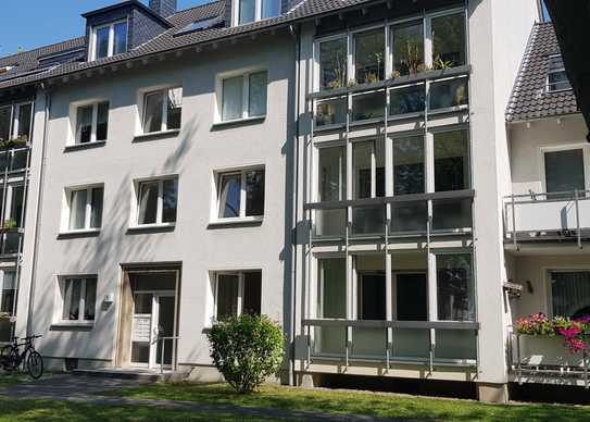 BN-Museumsmeile / Paul-Clemen-Str: sanierte 3-Zi-ETW mit verglastem Balkon in top Ruhiglage