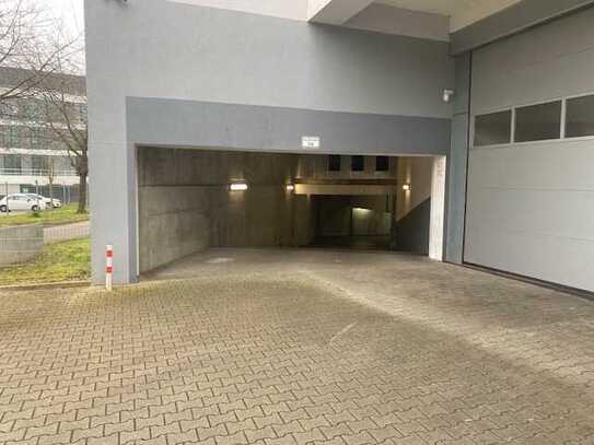 Tiefgaragenstellplatz in guter Lage zu vermieten!