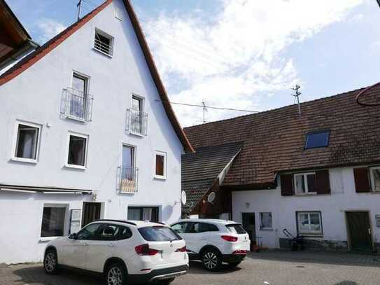 Zwei Mehrfamilienhäuser und eine Scheune in Horb/Altheim im Ensemble zu verkaufen.