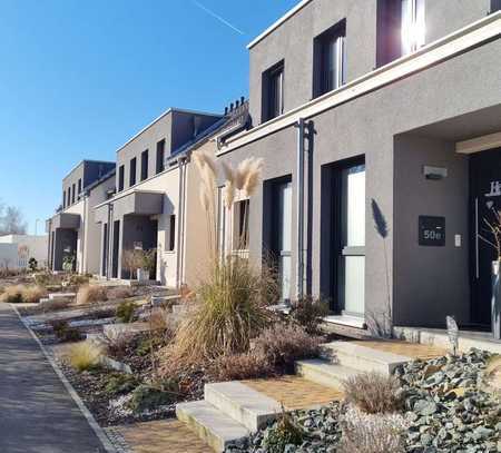 Reihenhaus mit KfW 55 mit Garage, inkl. Garten und Kamin in Groitzsch bei Leipzig zu verkaufen