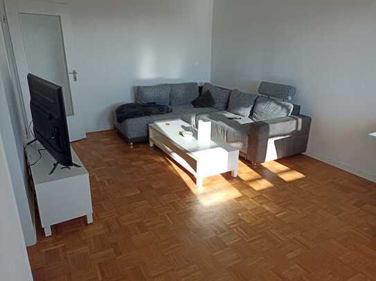 Modernisierte 2-Zimmer-Wohnung mit EBK in Iltisstraße, Köln