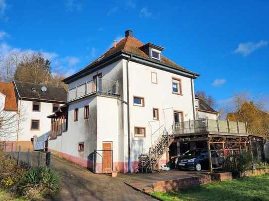 Hochwertig modernisiertes Einfamilienhaus in Stadtvilla Optik