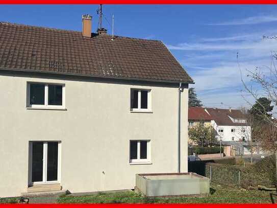 Zweifamilienhaus mit großem Garten