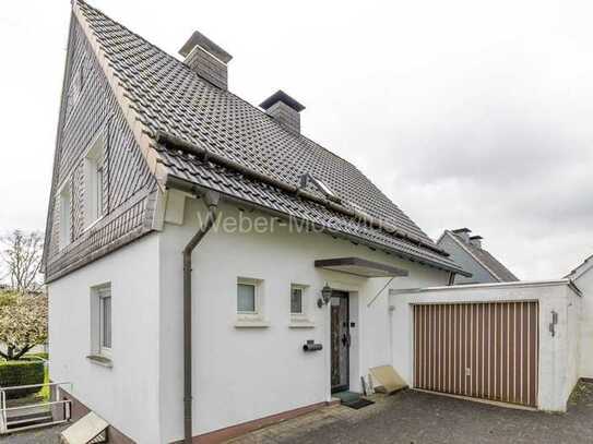 Freistehendes Einfamilienhaus (Erweiterung/Aufstockung möglich) mit Nebengebäude, Garage + Garten