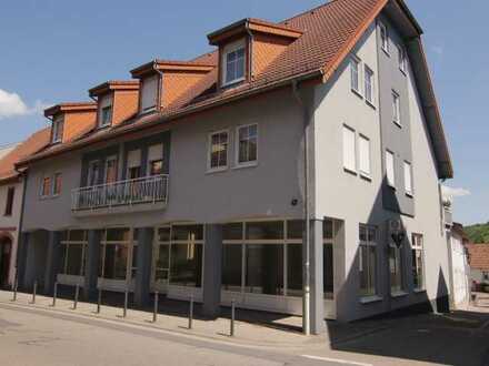 Freundliche und ruhige 2-ZKB-Wohnung mit EBK und TGPl in zentraler Lage in Waibstadt - frei werdend