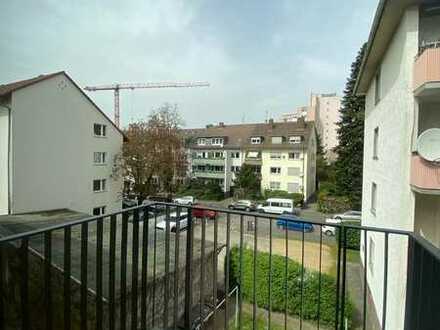 28/DARMSTADT-WEST/NEUBAU-ERSTBEZUG: Stilvolles Appartement mit Balkon, Einbauküche und Stellplatz!