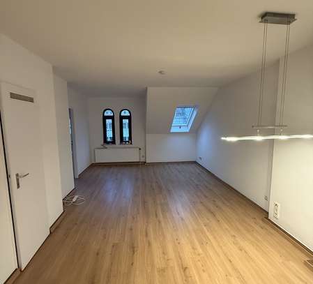 Exklusive 2-Zimmer-Wohnung mit Balkon und Einbauküche im Viertel