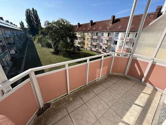 Genau das Richtige! 2-Zimmer mit Balkon!