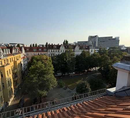 Dachgeschoss-Rohling mit Baugenehmigung und Blick auf den Boddinplatz