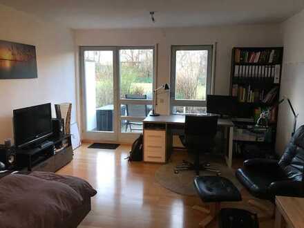 Schöne 1 Zimmer Wohnung mit EBK, Terrasse, Keller und TG-Stellplatz