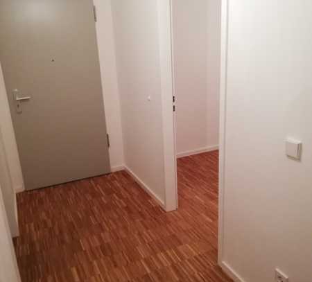 Modernisierte 3-Zimmer-Wohnung mit Balkon und EBK in Harzburger Straße, Berlin