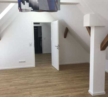 elegante 2,5 Zimmer Wohnung