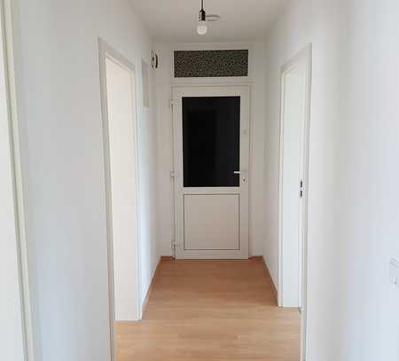 Helle 3-Zimmer-Wohnung mit Balkon und Einbauküche in Kaiserslautern