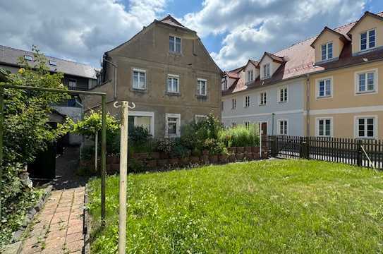 Denkmalgeschütztes, sanierungsbedürftiges EFH mit kleinem Garten in zentraler Ostritzlage