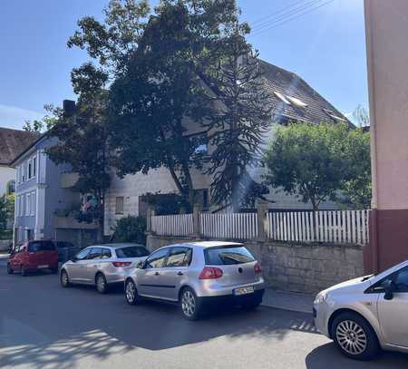 Renovierungsbedürftiges Mehrfamilienhaus in Bonfeld