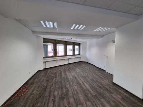 PROVISIONSFREI | Helles Büro-/Praxis | 230,50qm | viele Fenster | nähe Westhafen & Hauptbahnhof