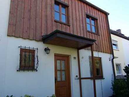Hier werden Sie sich wohl fühlen: 4-Zi.-RMH ca. 115 m² - durch DG-Ausbau 5 Zi. 135 m²