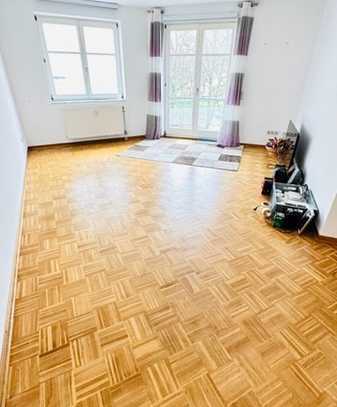 PORZ GEPFLEGTE WOHNANLAGE TOP WOHNUNG 1.OG MIT AUFZUG BALKON PLUS GARAGE