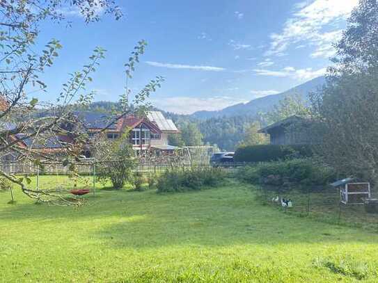 Realisieren Sie Ihr Traumhaus auf einem schönen Baugrundstück in angenehmer Nachbarschaft!