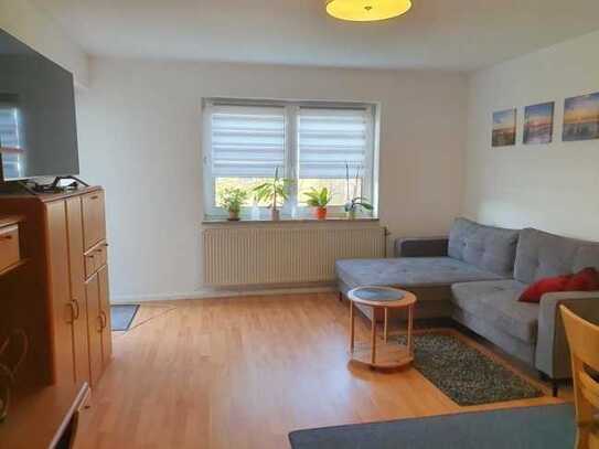 In guter Lage: helle Wohnung (3ZKB) im 1. Stock, mit Einbauküche, Balkon, Kellerraum, KFZ-Stellplatz