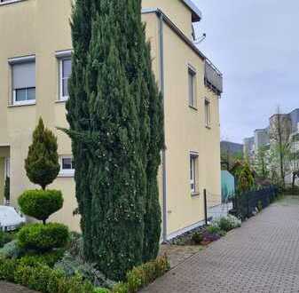 Geschmackvolle möblierte 2-Zimmer-Souterrain-Wohnung mit Einbauküche in Heidelberg