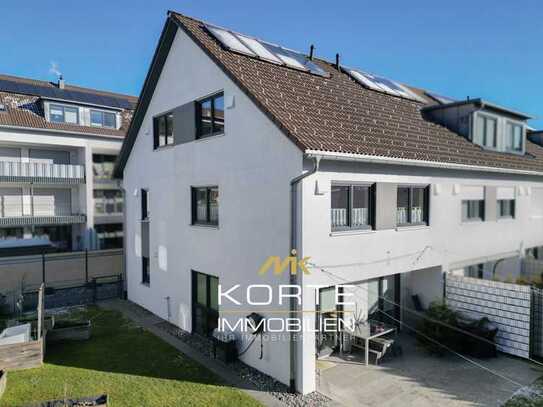 Modernes Reihenendhaus in ruhiger Lage
 von Lindenberg im Allgäu mit TG Stellplatz und Carport