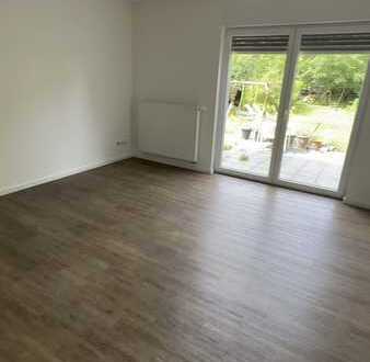 Vollständig renovierte 1-Raum-Wohnung mit Balkon und Einbauküche in Mönchengladbach für Studenten