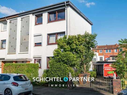 Bremen - Huckelriede | Gepflegtes 3-Parteienhaus mit großem Garten und 2 Garagen in zentraler Lage