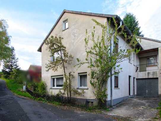 Einfamilienhaus mit großem Garten in Ortsrandlage von Eckweisbach