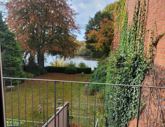 2-Zimmer-Wohnung im Herzen von Preetz mit Seeblick, Balkon und EBK