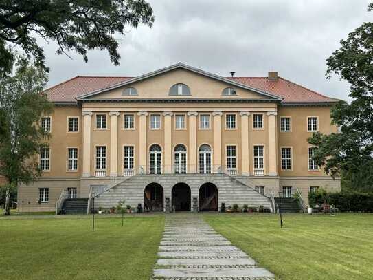 Schloss Garzau- historisches Anwesen!