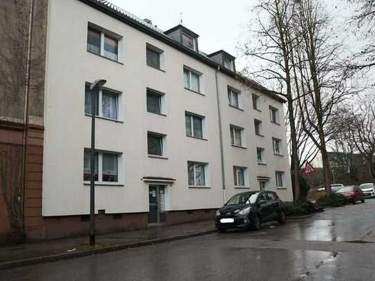 2 Raum Wohnung Nähe Bahnhof Essen-West und Kronenberg Center Essen mit Balkon.