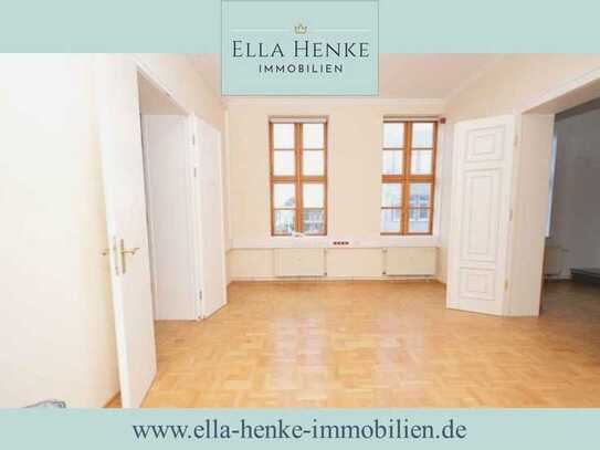 Traumhafte, herrschaftliche Altbau-Etage mit 6 Zimmern in bester Innenstadtlage...