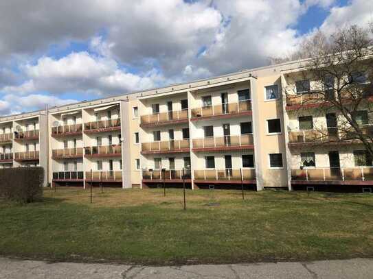 ruhig gelegene 4-Zimmer-Wohnung mit Balkon zu vermieten