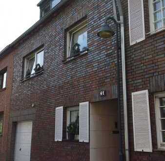 Exklusive Lage in der Altstadt am Stadtweiher; dreigeschossige 5-Zimmer-Wohnung