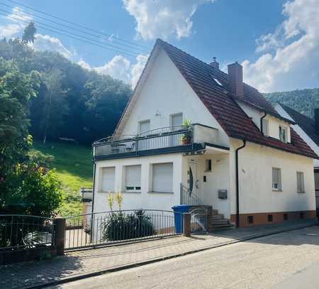 Stil, Charme & eine wunderschöne Terrasse mit spektakulärem Blick ins Grüne