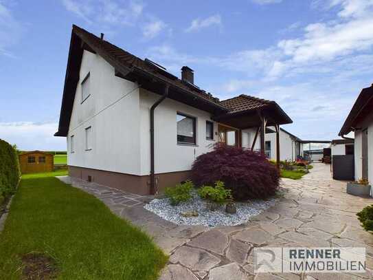 Großzügiges Einfamilienhaus am Ortsrand mit Weitblick!