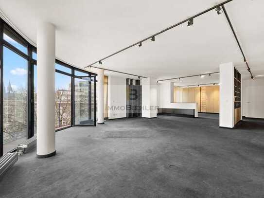 Designer-Loft mit Domblick & TG – sofort frei!