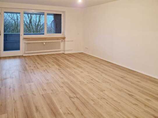 Frisch renovierte 3-Zimmer-Wohnung mit Balkon