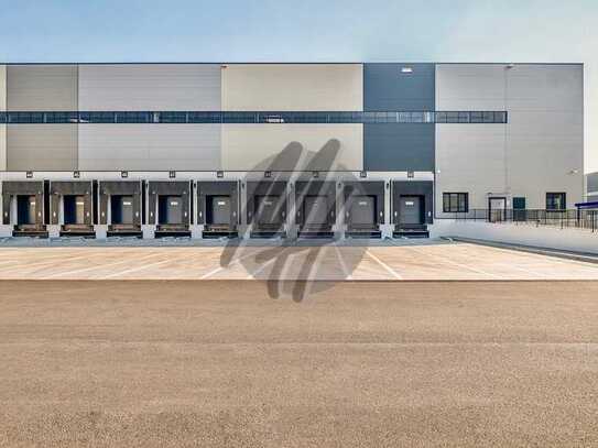 SCHNELL VERFÜGBAR ✓ 24/7 ✓ RAMPE + EBEN ✓ Lager-/Logistik (8.000 m²) & Büro (200-1.000 m²)